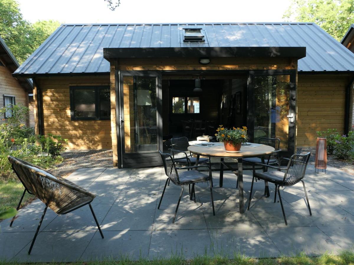 Cosy Wooden House Amid Woods In Soesterberg Utrecht Exterior photo